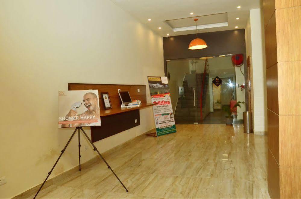 Max Hotels Prayagraj Luaran gambar
